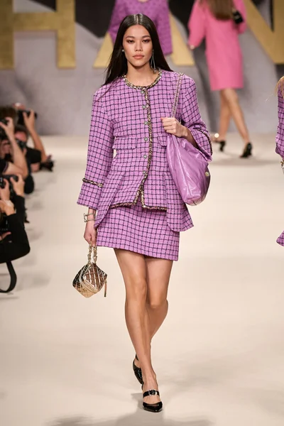 Look 50
